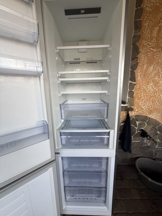 Продам холодильник Beko