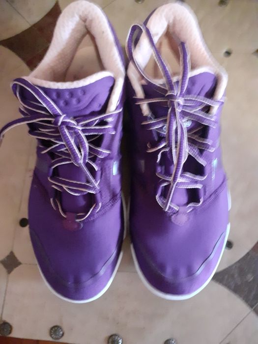 Кроссовки adidas