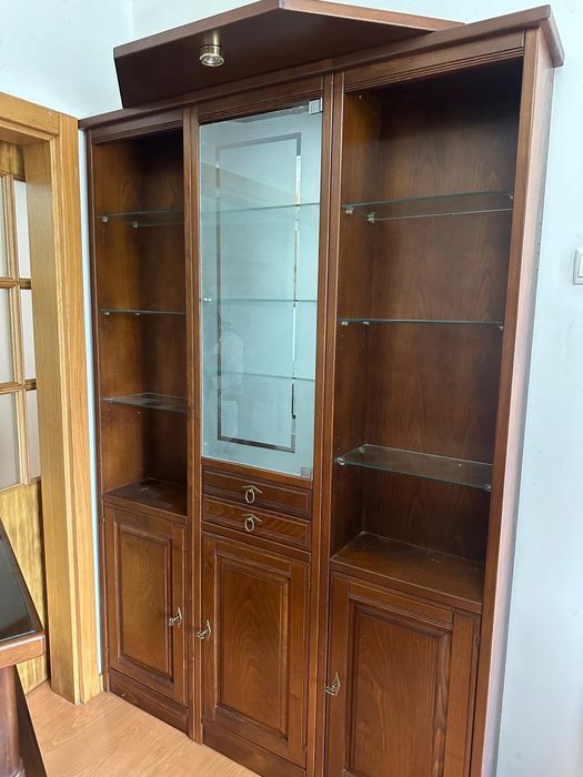 Bar em madeira maciça para sala