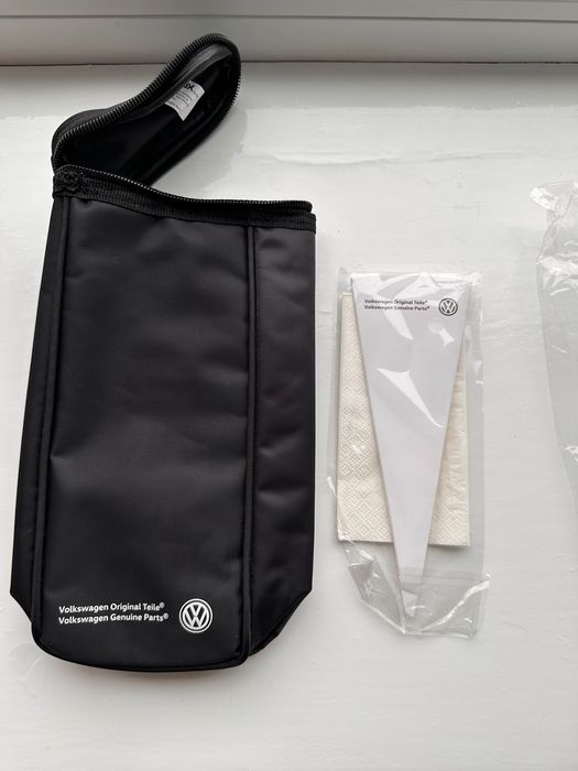 00750104788 Сумка для 1л банки масла в багажник VAG VW Audi Seat Skoda
