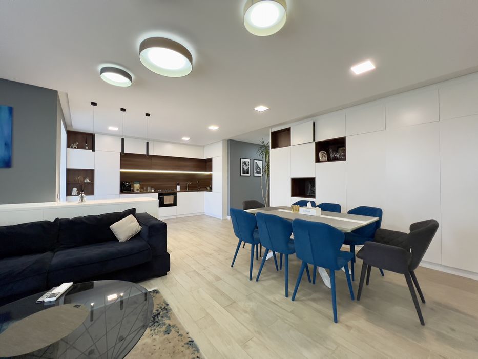 Продаж квартири в жк Жуковський 109 м2 3-х кімнатна