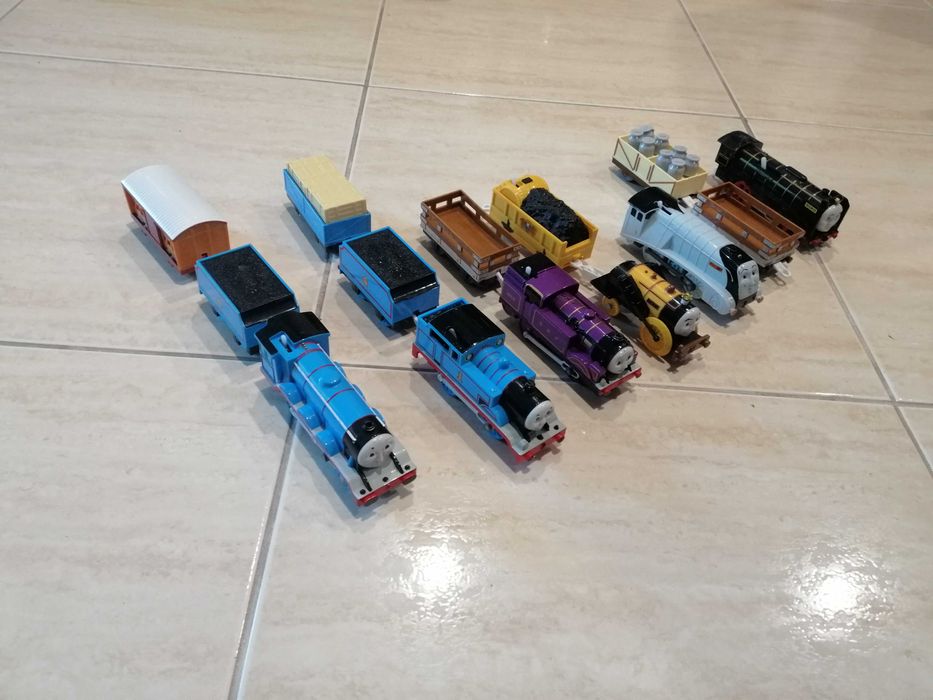 Thomas and friends trains64585628537218122