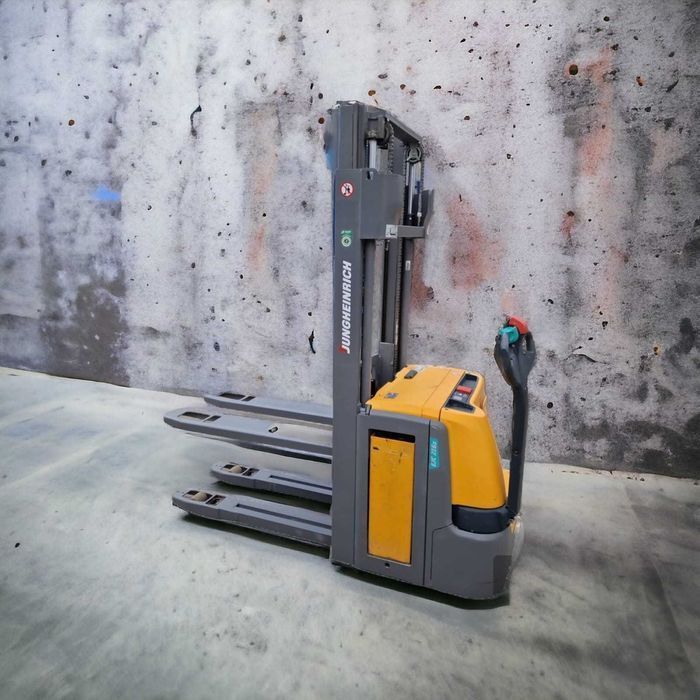 Jungheinrich EJC 216z Wózek Paletowy Paleciak Maszt Wstępne Unoszenie