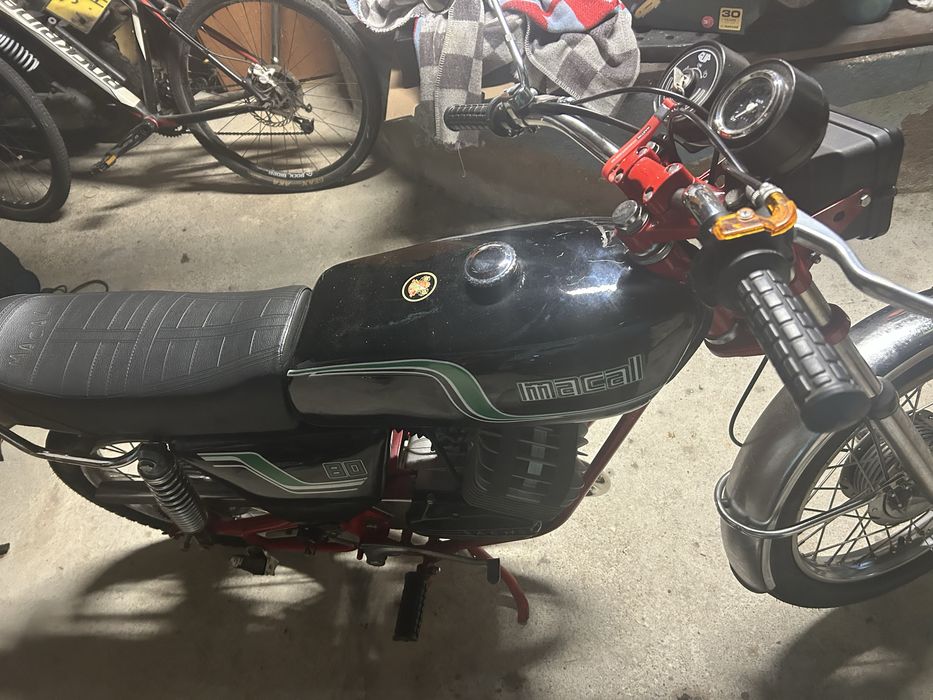 Macal m80.