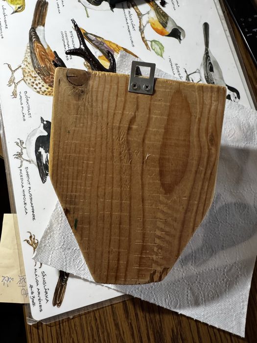 Kozioł płaskorzeżba