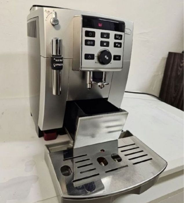 Ekspres do kawy Delonghi Esam 26.120.SB