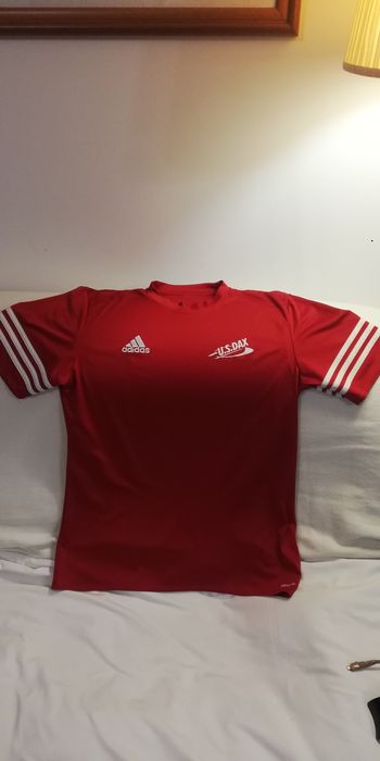 T-Shirt adidas vermelha