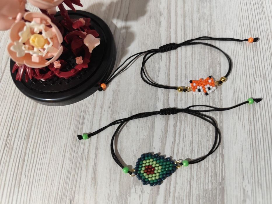 Браслети ручної роботи