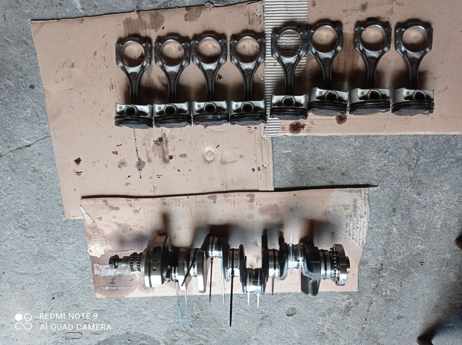 Wał korbowy+tłoki z korbowodami 4.4 V8 N63B44C. BMW
