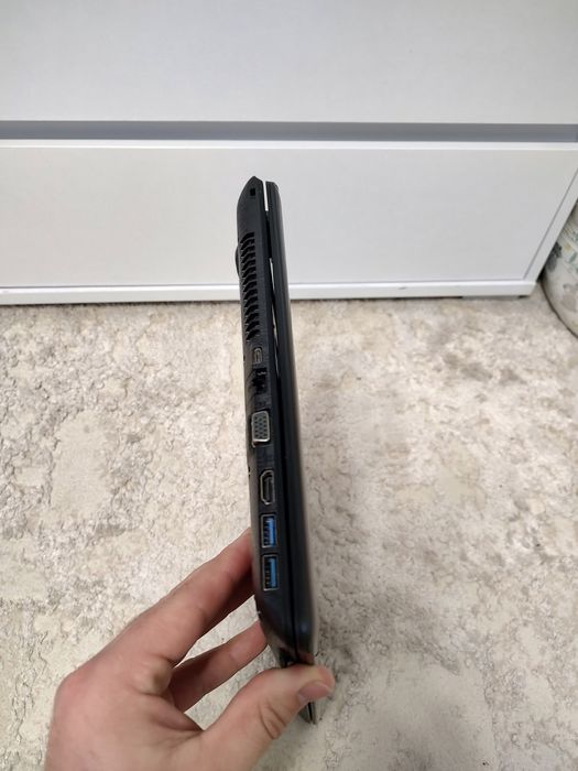 Ігровий ноутбук Acer f 17/i7-7500U/nVidia GeForce GTX 950M, 4 ГБ