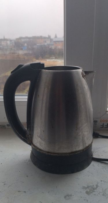 Електро чайник Delfa.