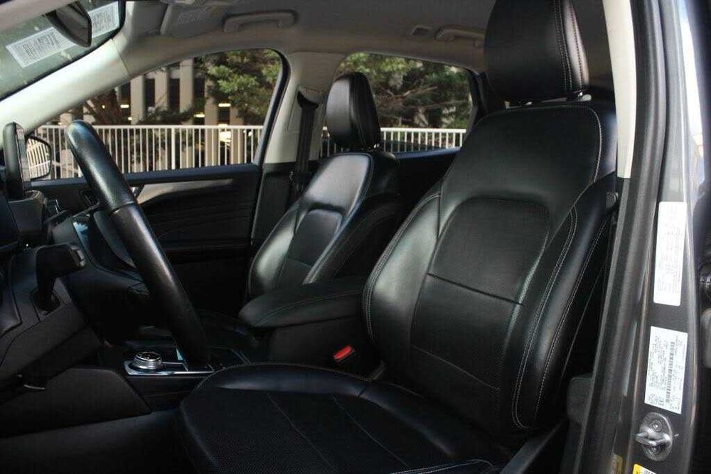 Ford Escape Hybrid Titanium 2021рік