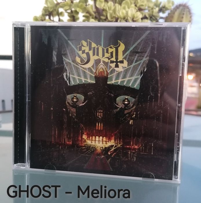 2 Cds de "Ghost"