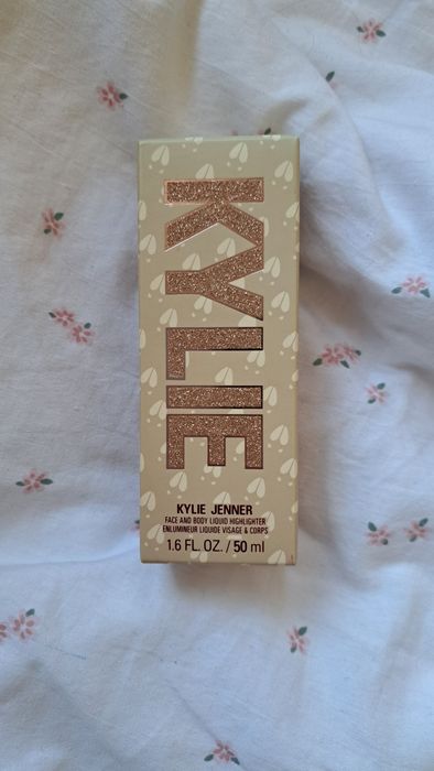 Kylie Cosmetics Face&Body liquid highlighter - oryginalny, nowy