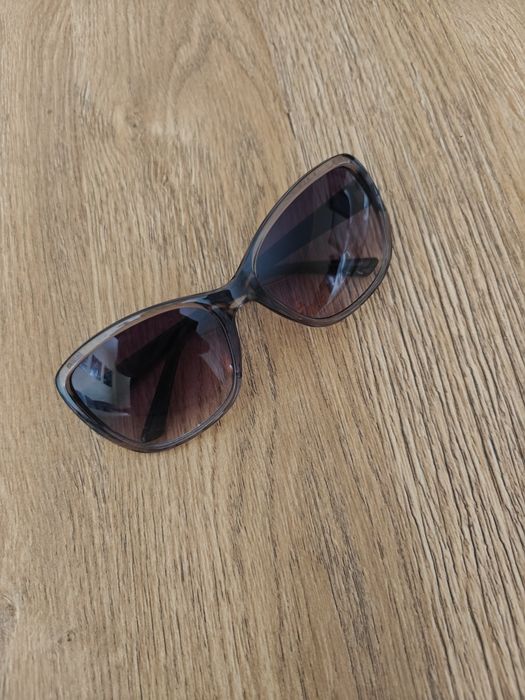 Okulary przeciwsłoneczne damskie kocie oczy cat eye gradalne muchy cieniowane przydymione vintage