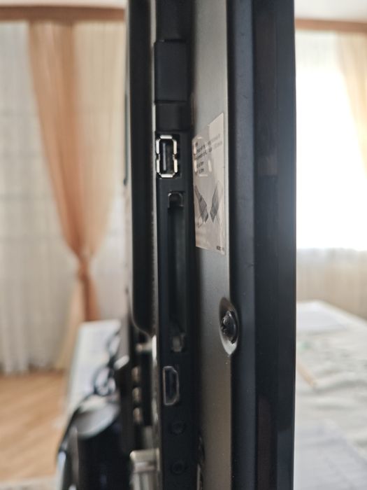 Продам телевізор  LG32 LE3300