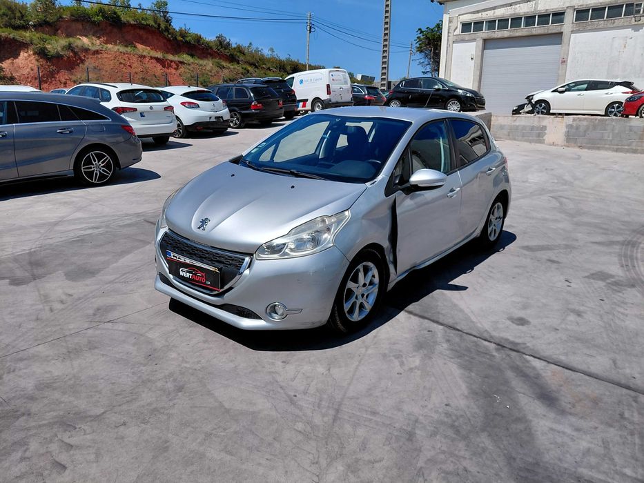 Peugeot 208 1.4Hdi, 2012 Nacional