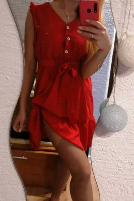 Sukienka czerwona z paskiem rozm M Shein