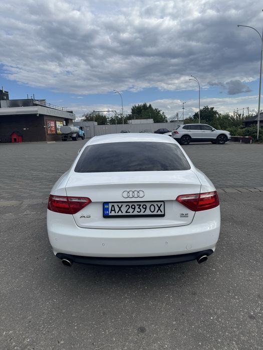 Продам Audi A5 B8 3.2 quattro официал