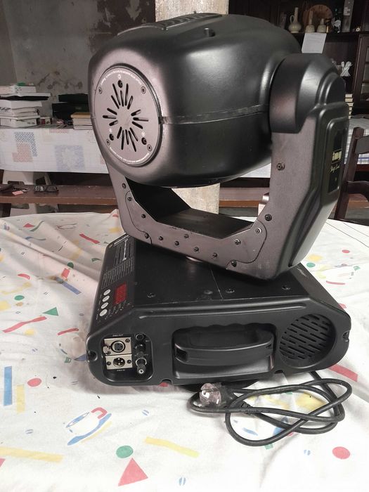 Robot de Luzes para Palco