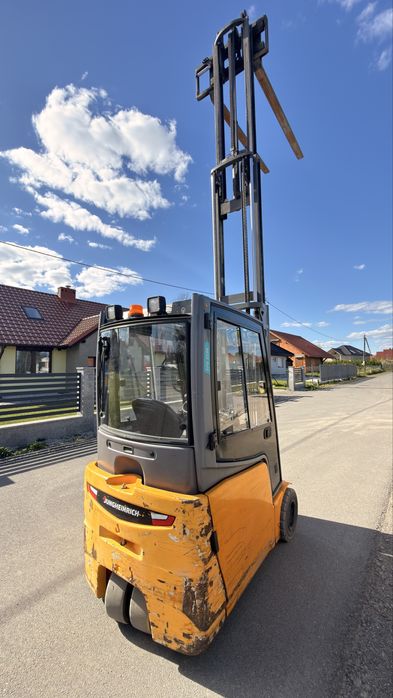 Wózek widłowy widlak Jungheinrich  EFG218k  1.8t UDT triplex 5m Kabina ogrzewana laser FV 23% nowe baterie Zamienię Wynajmę jungenrich 2szt