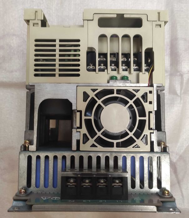 Перетворювач частоти "MITSUBISHI E500"