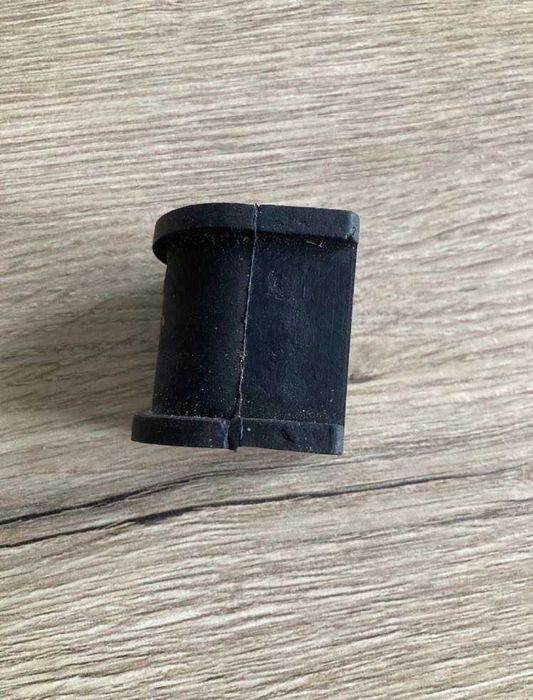 Łącznik stabilizatora do poloneza gumowy, nowy