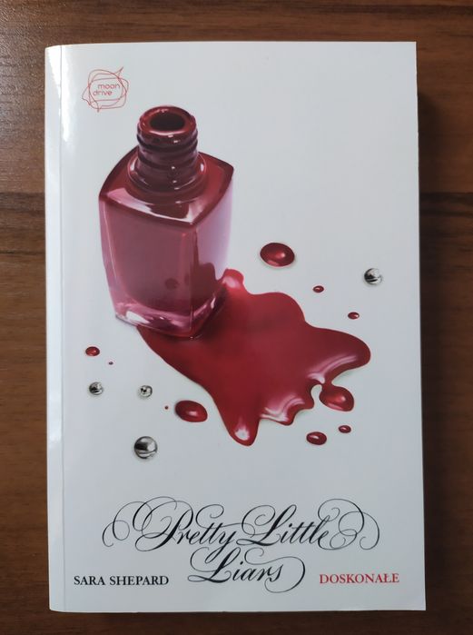 Zestaw książek Pretty Little Liars Sara Shepard (tomy I-IV)
