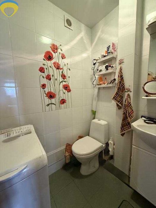 Продам 3-к  квартиру укомплектовану Таїрова