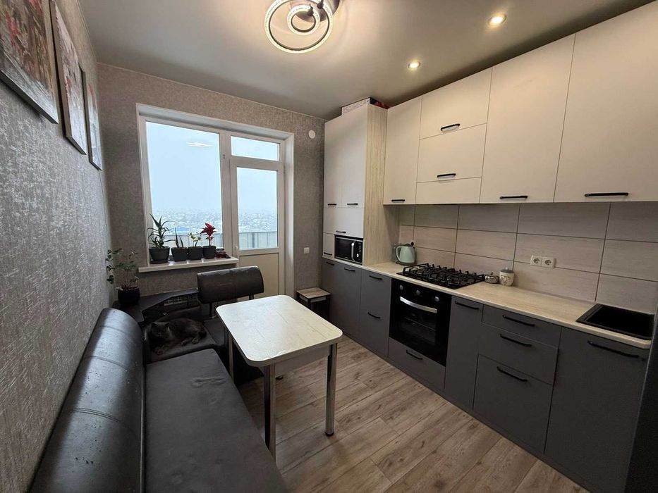 2к! квартира в ЖК Баронівський, 8/9 пов, 70 м2, котел, все залишають