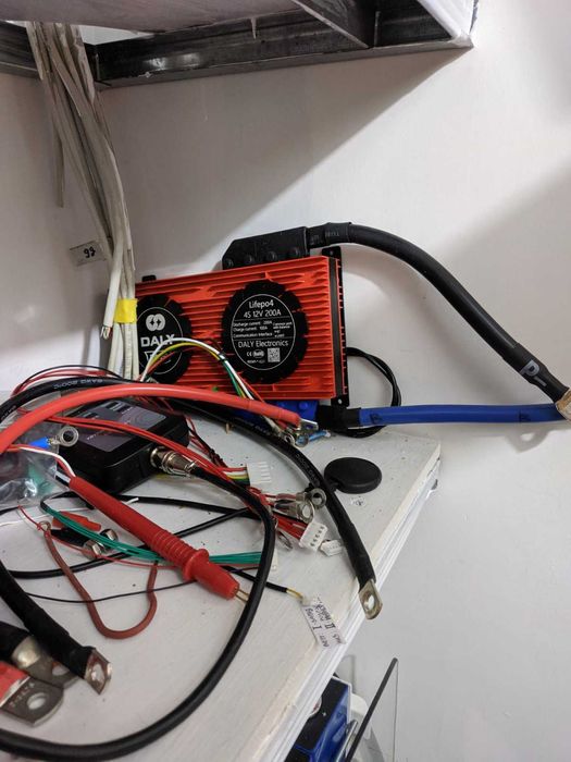 Інвертор 12 В (2(4) кВт), Зарядне(0.8 кВт), BMS DALY 200A - для збірки