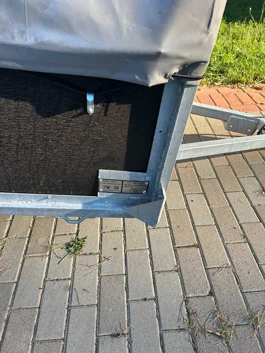 Продається оцинкований причіп (1300 х 2520) великий та зручний,