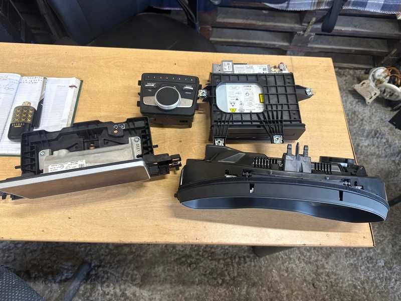 Приборная панель комплект cockpit мультимедия Audi A5 / A4 B9 mmi