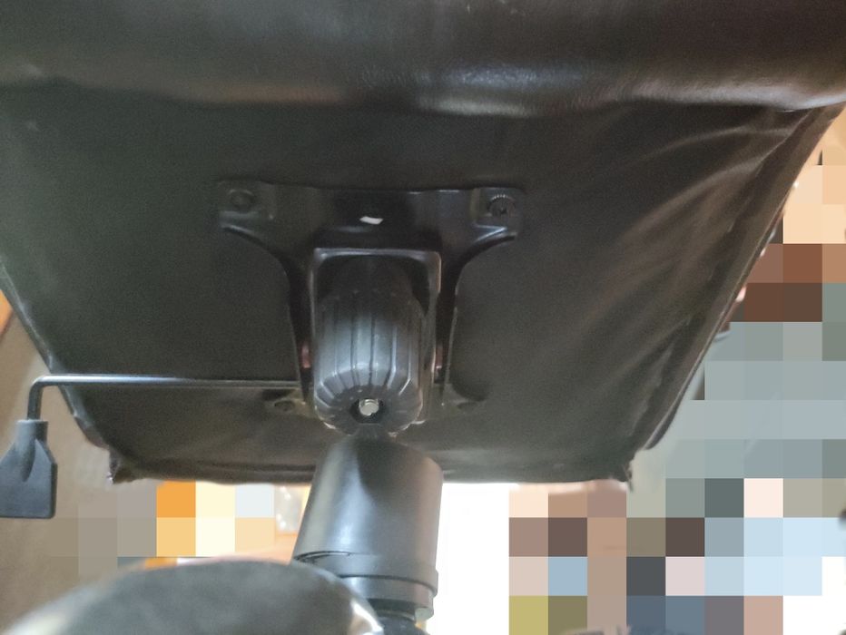 Крісло керівника, офісний стілець, комп'ютерний стілець