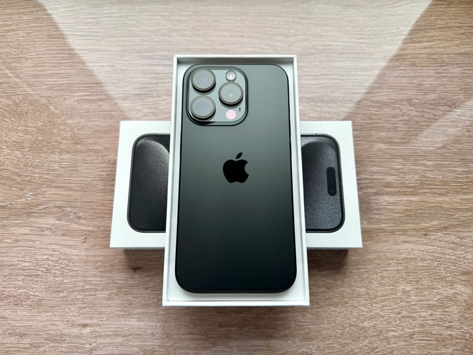 Apple Iphone 15 Pro Black Titanium 1 tb акб 87%