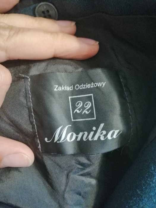 Sprzedam garnitur męski