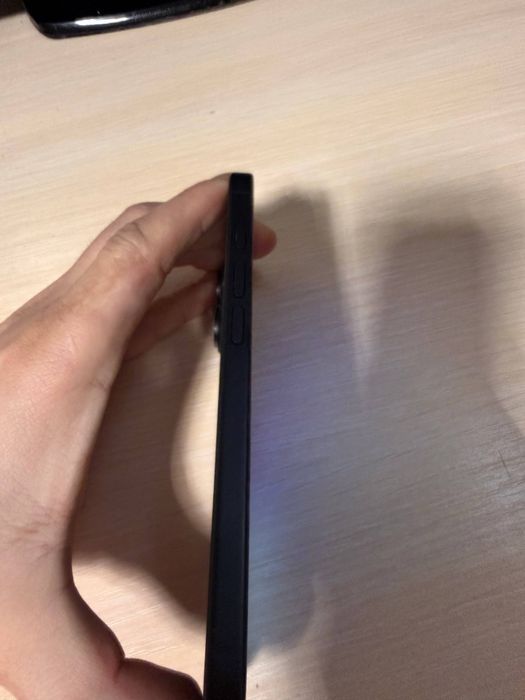 Продам iPhone 16 256 gb