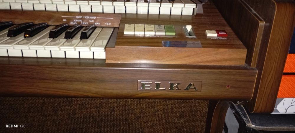 Órgão musical ELKA