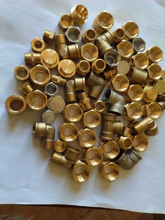 Łączniki mosiężne 1",3/4", 1/2",3/8",1/4" NOWE 67 szt