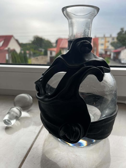 Artystyczna Karafka Szklana z Czarną Dekoracją 3D (Róże) + Szklany Korek