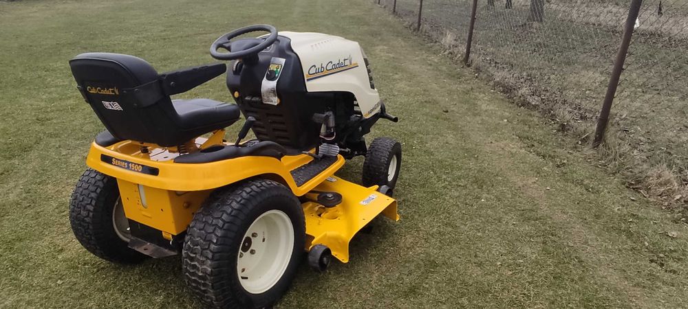 Traktorek kosiarka CUB CADET 27HP V-Twin Kohler Husqvarna John Deere