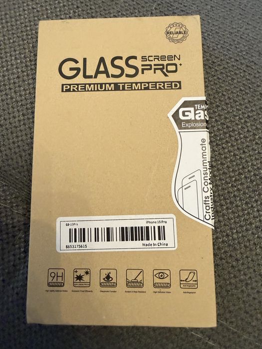 Скло захисне на iphone 15 pro 2 шт