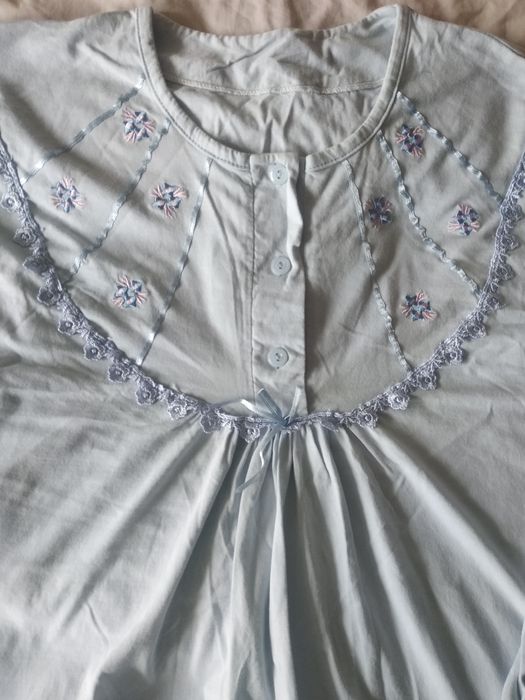 Женская ночная рубашка