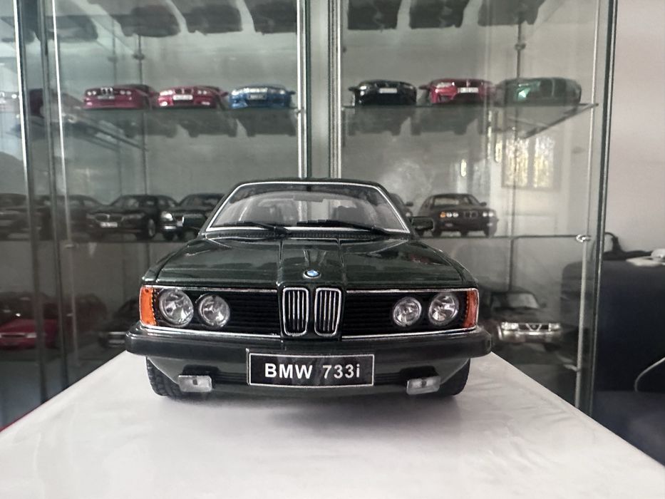 BMW 733i e23 seria 7 KK Scale 1:18 (norev otto)