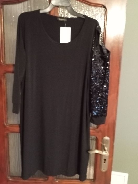 Sukienka mała czarna