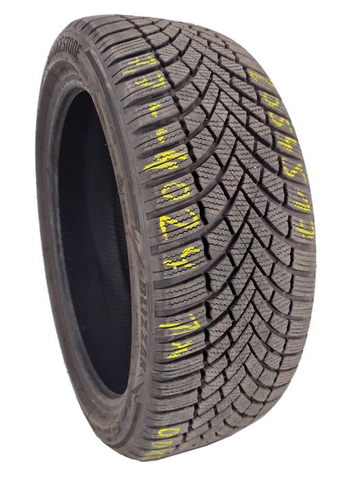 1x 205/45 R17 XL Bridgestone LM005 opona zimowa 7,7 mm / montaż kurier 4024