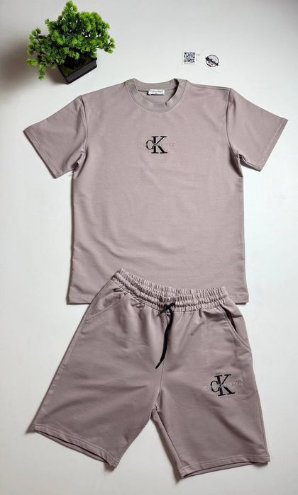 Шорти + футболка Calvin Klein