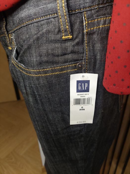 Nowe jeansy damskie marki GAP rozmiar M