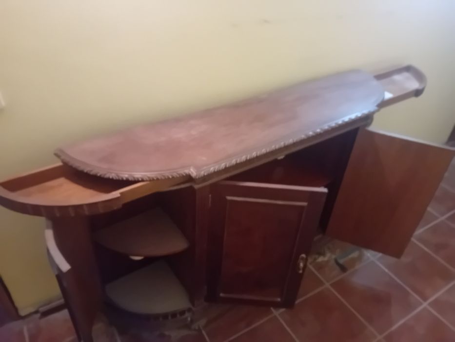 Móvel madeira para restauro