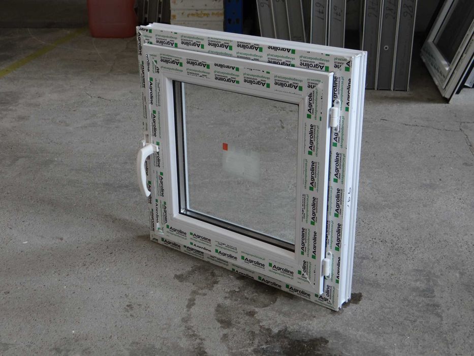 Dostępne od ręki ! Okno Techniczne, Inwentarskie, Gospodarcze 560x560